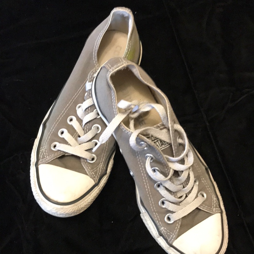 Converse | Women’s Size 7 | Gray